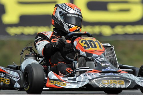 Jos Verstappen ziet testrace in het water vallen